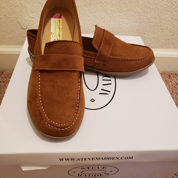 Shoes - Picture 5 of 5